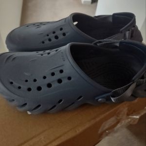 Crocs Echo Clogs